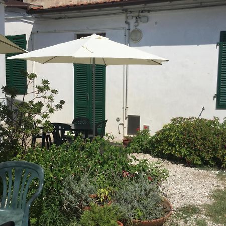 Appartamenti Gloria Marina Di Pisa Exterior foto